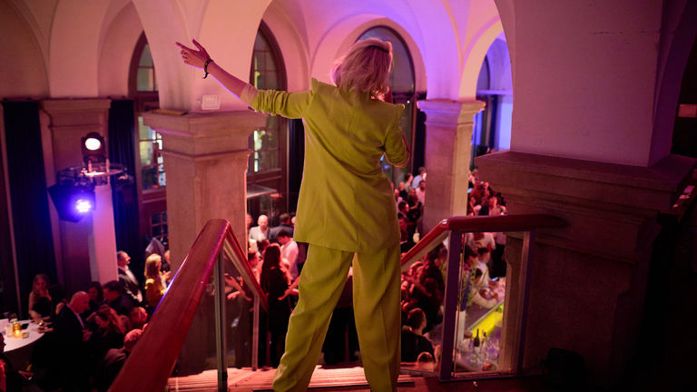 Die Party bei ALLES AUSSER ZÄHNE